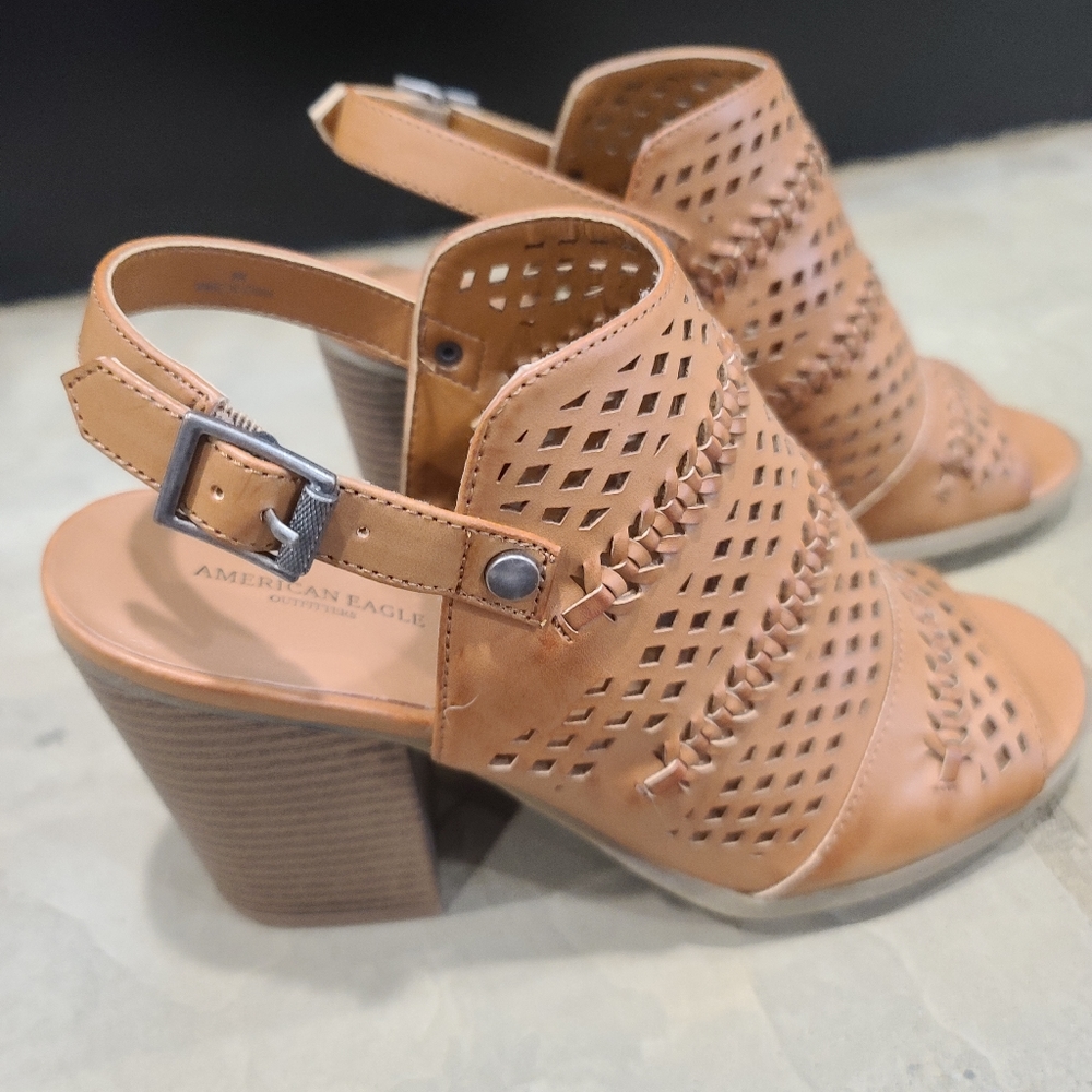 Women's American Eagle Leather Shoes - Picture 3 of 4
